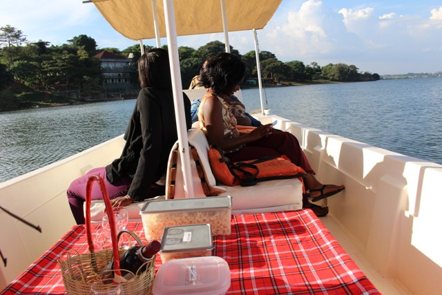 sunset-cruise-on-lake-victoria-uganda